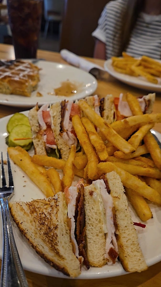 Starwood Cafe - Rayzor Ranch, photo 3