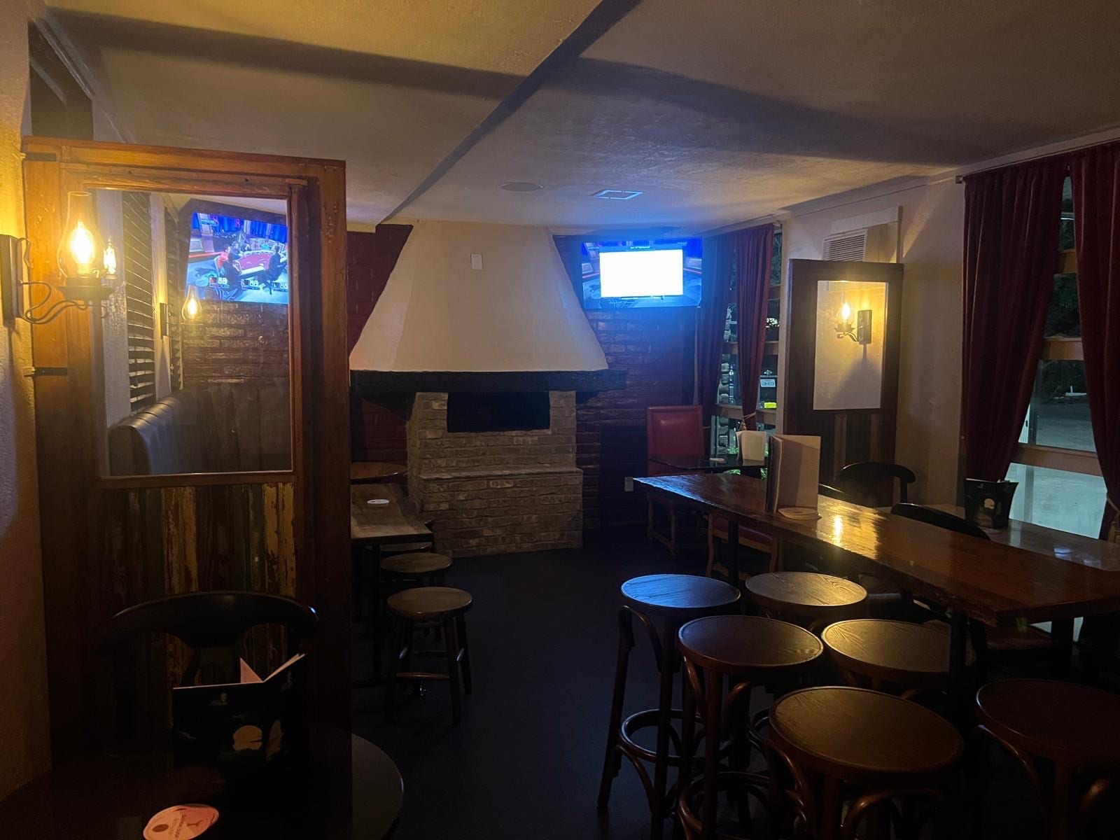 Hugh O’Connors, photo 3