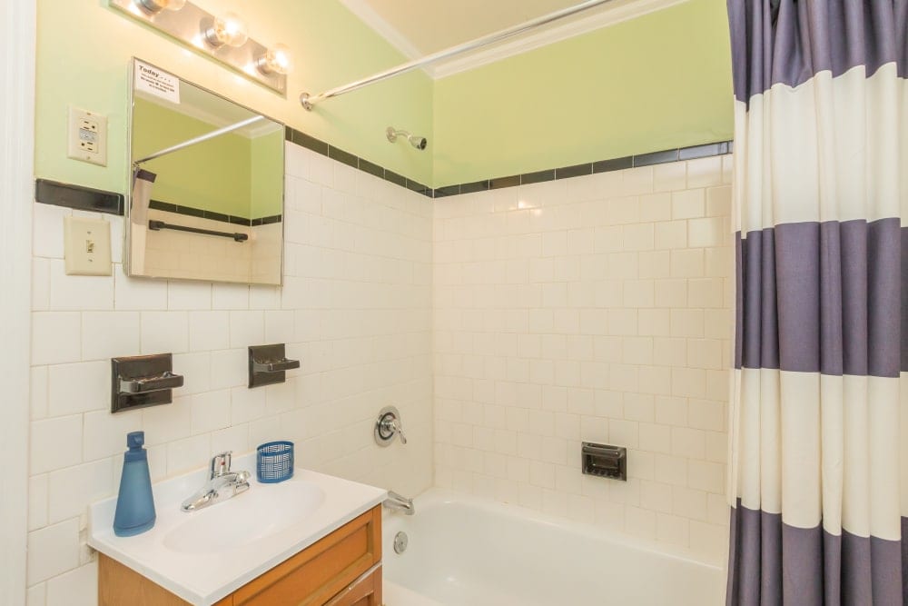 Cottage Grove Apartments and Townhomes, photo 4