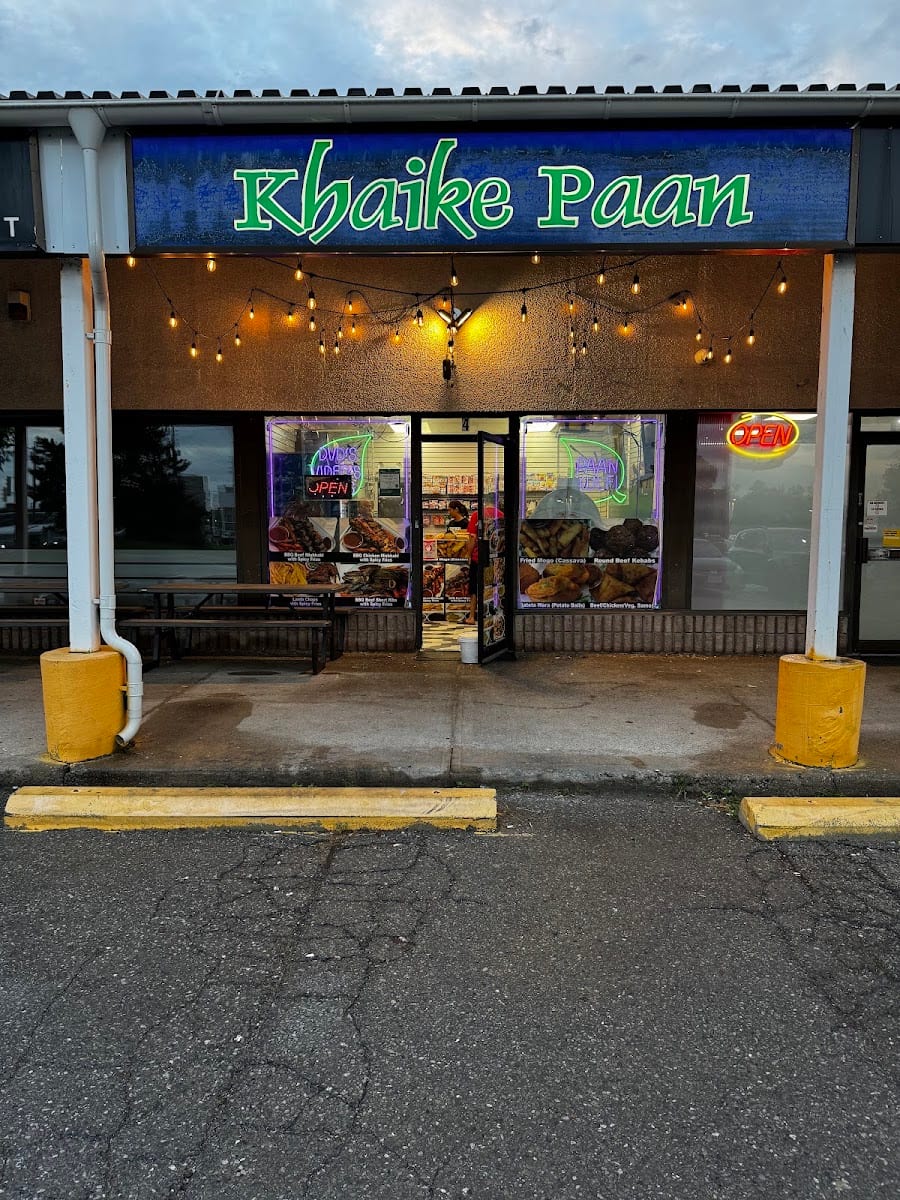 Khaike Paan