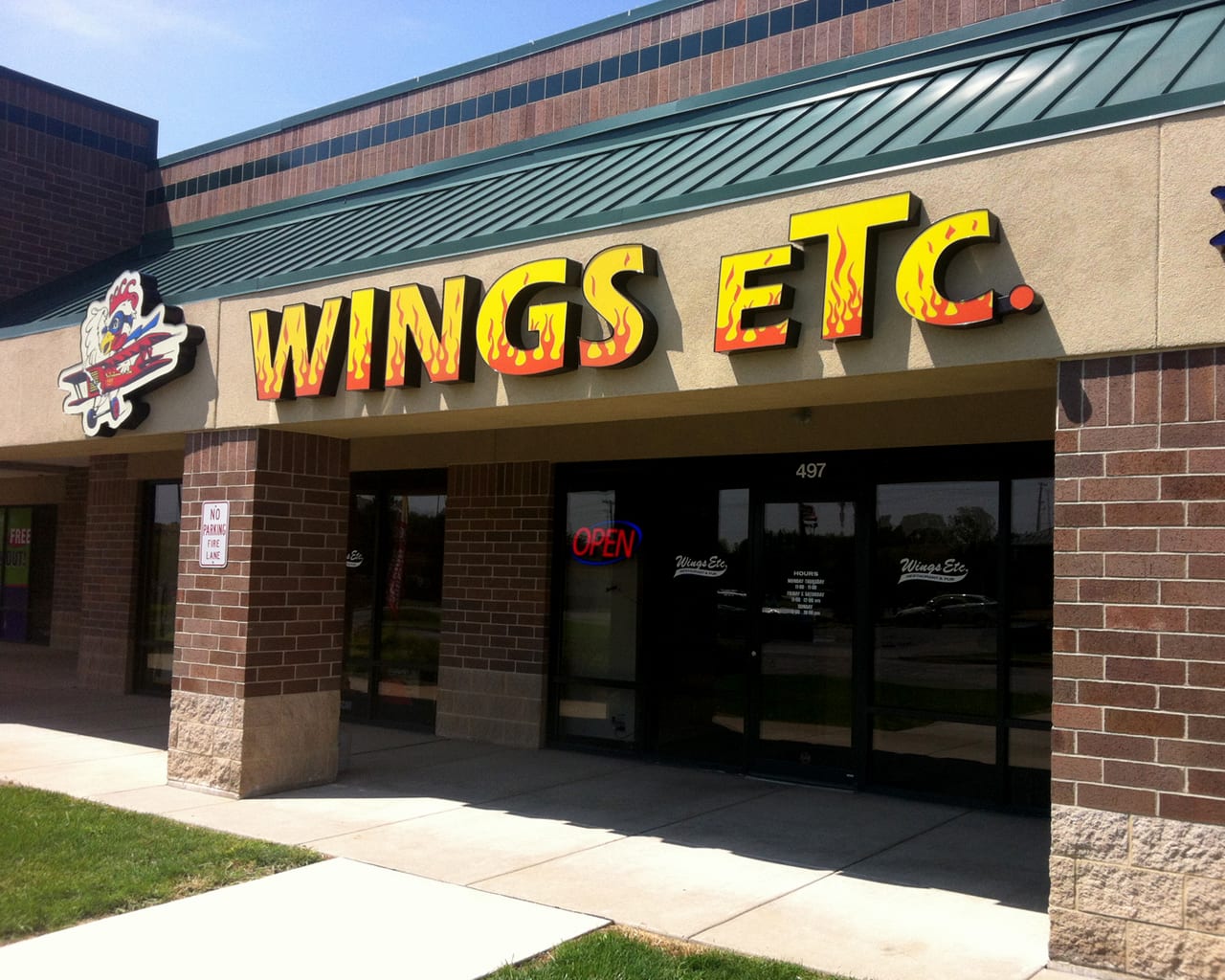 Wings Etc., photo 2