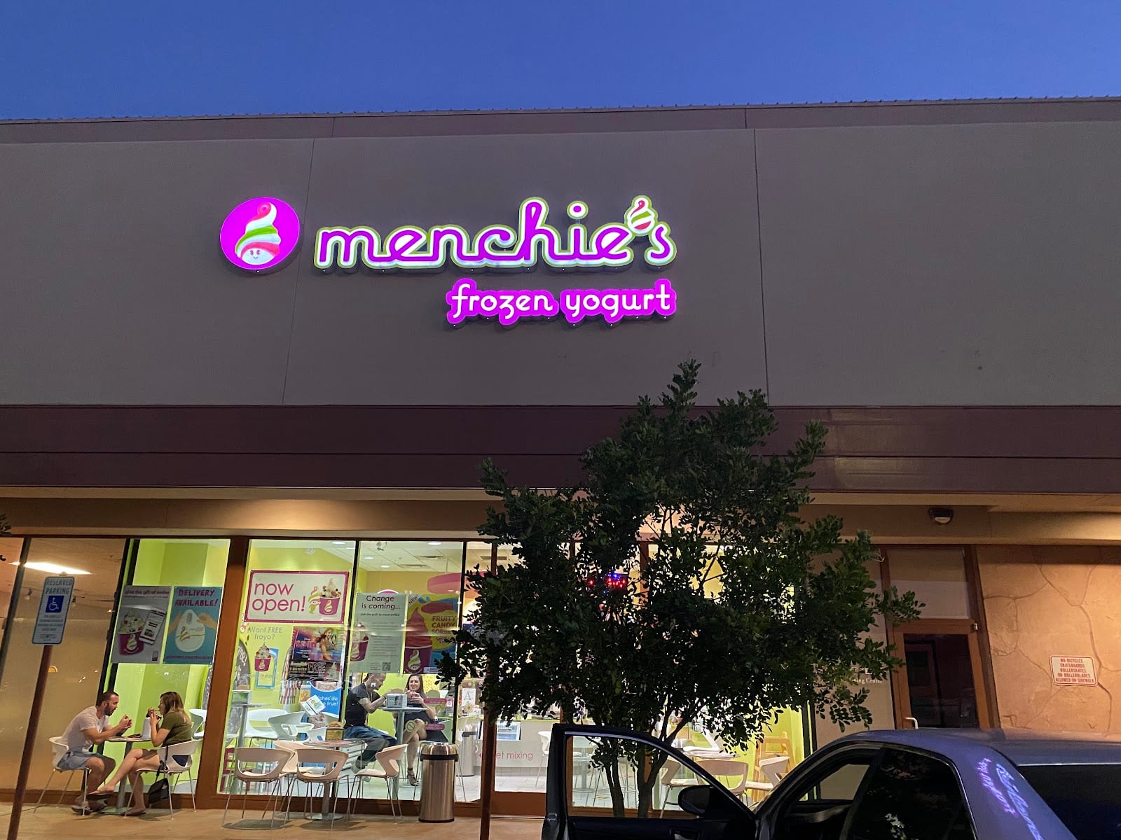 Menchie's Frozen Yogurt