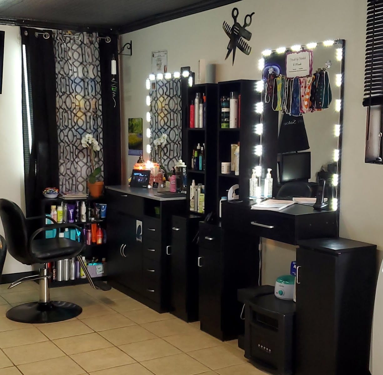 Gravity Salon, photo 2