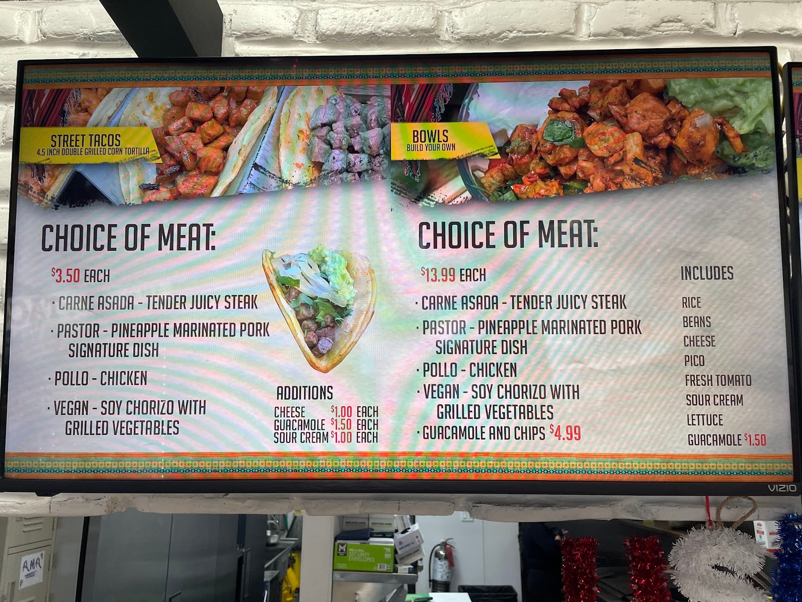 Taco Verde and Salsa Bar, photo 3