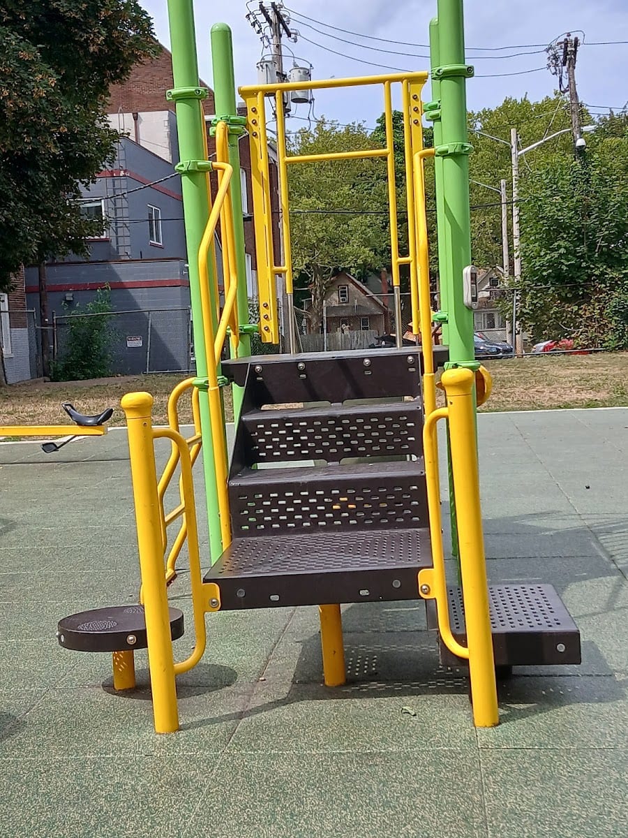 Grand Ave Park, photo 3