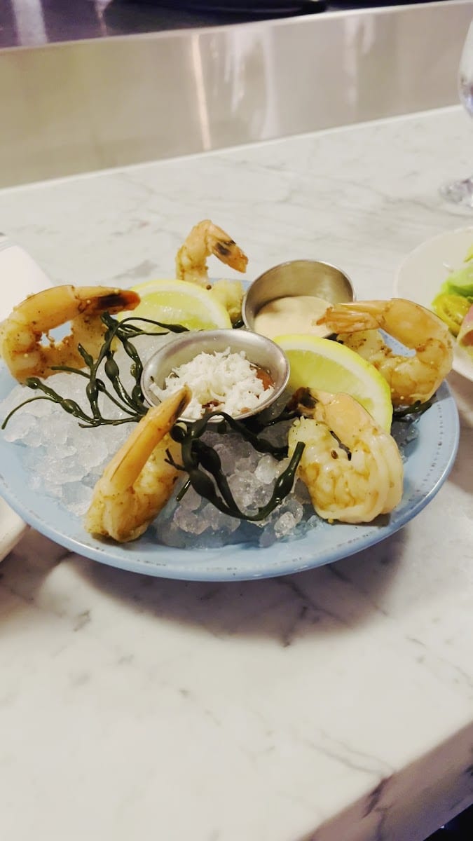 Veronica Fish and Oyster, photo 3