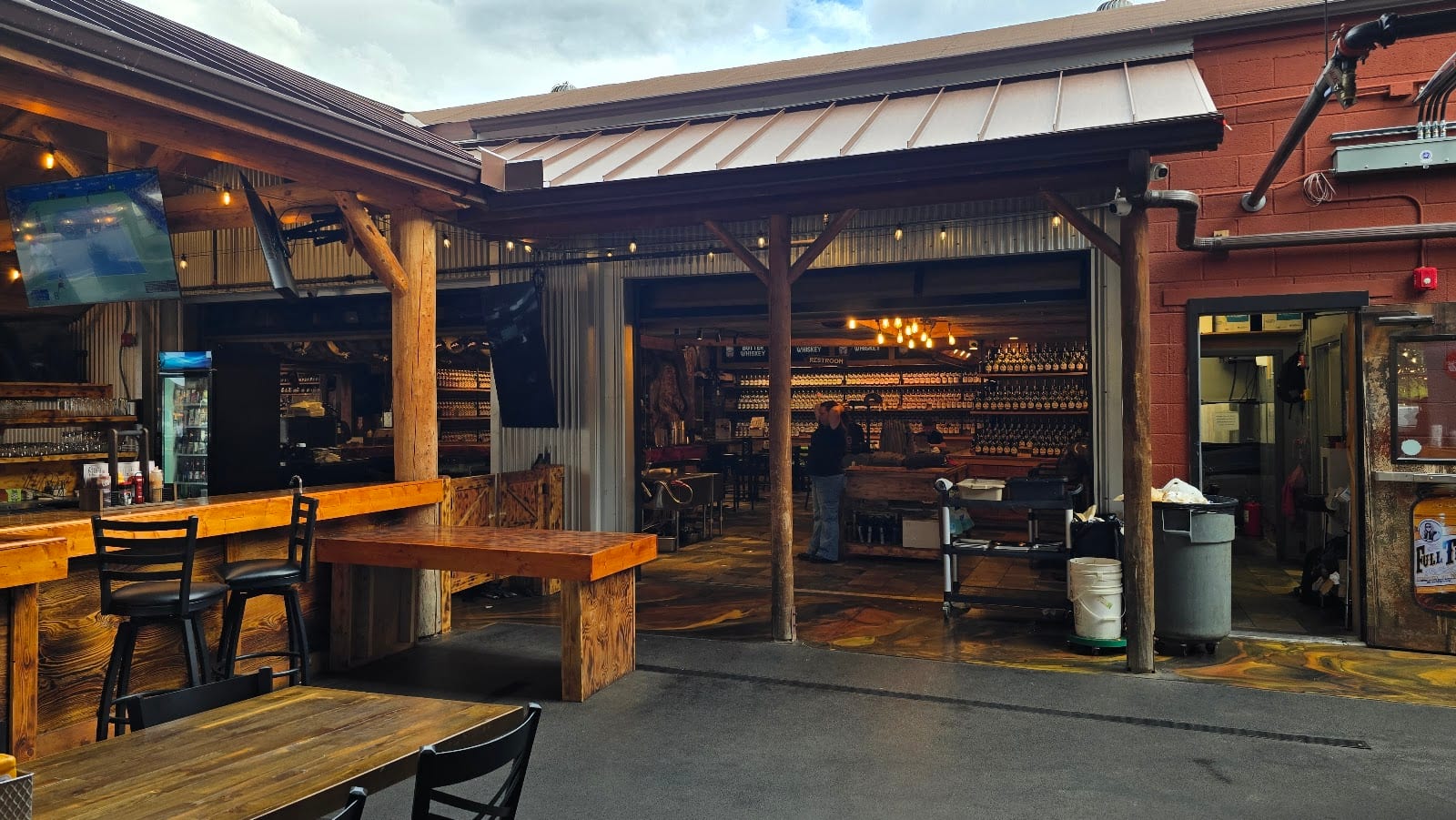 Full Throttle Distillery & Grill