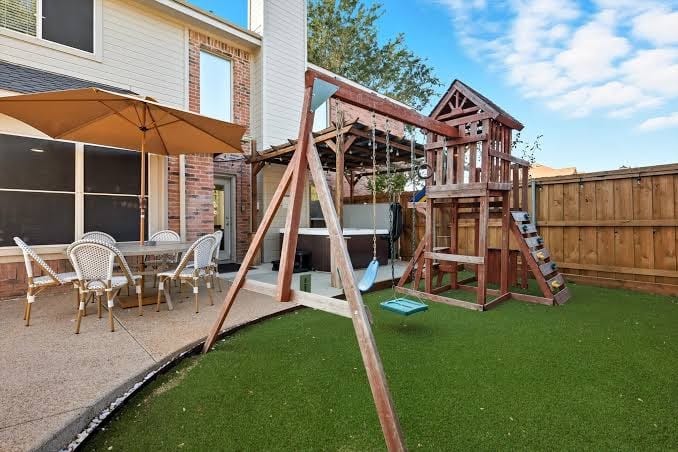 Lewisville 3BR/3.5Bath Home - Arcade Room - EV Charger - Near Lake & DFW, photo 3