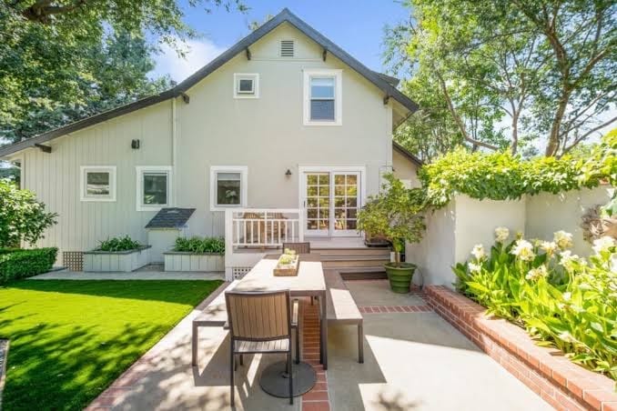 Napa Valley Retreat! Outdoor Swimming Pool, Free Parking!