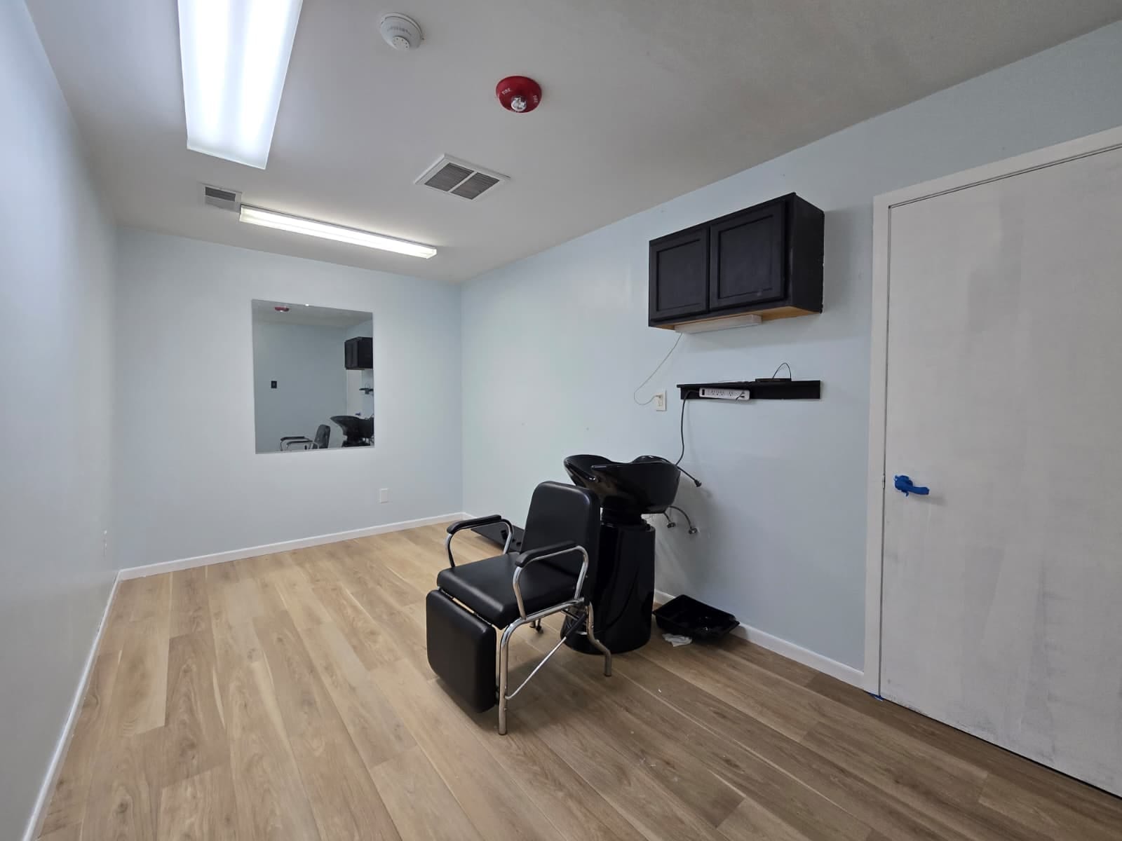 Hair & Beauty Salon Suites for Rent, photo 2
