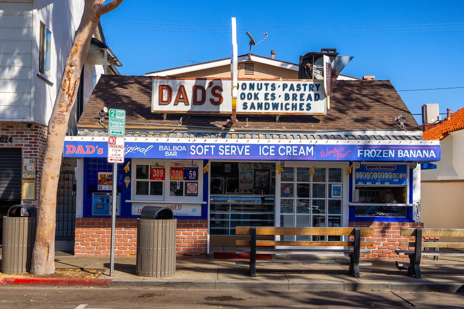 Dad's Donut & Bakery Shop