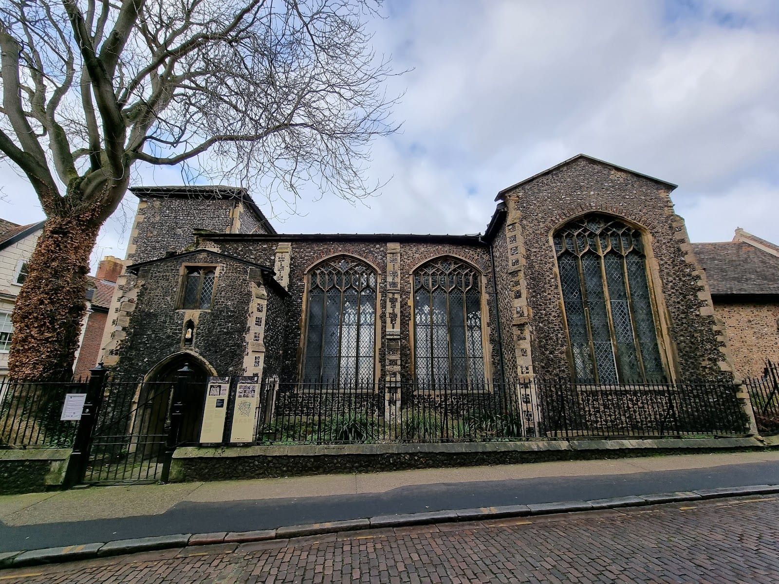 Hungate Medieval Art