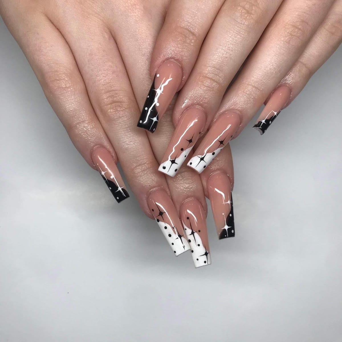BLUSH NAILS LOUNGE