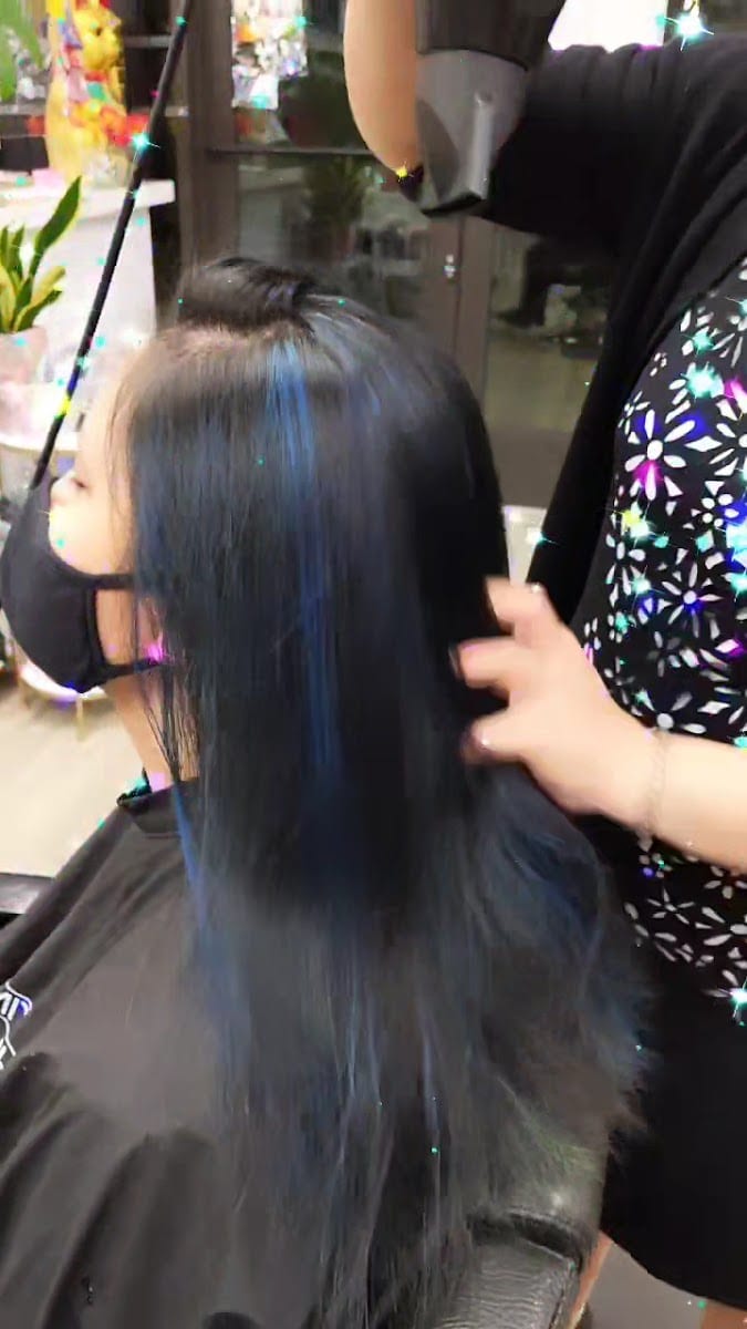 V Hair Styling & Nails, photo 2