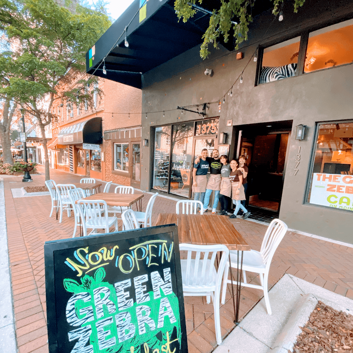 GREEN ZEBRA CAFE, photo 2
