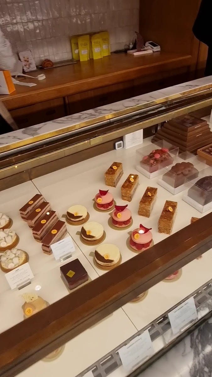 LE CAFÉ PIERRE HERMÉ PARIS, photo 3