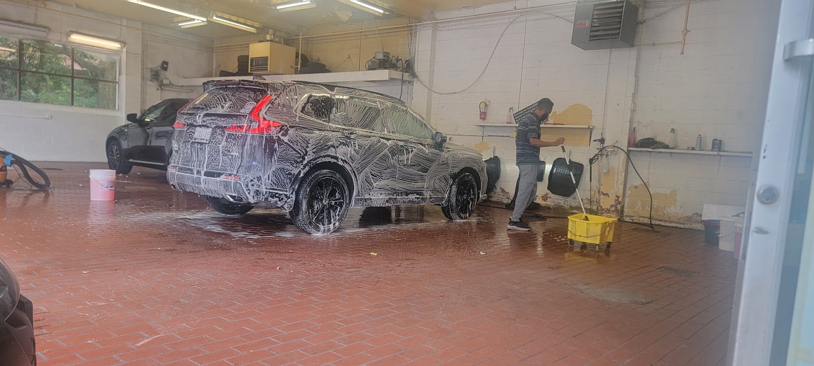 Girum Car Wash
