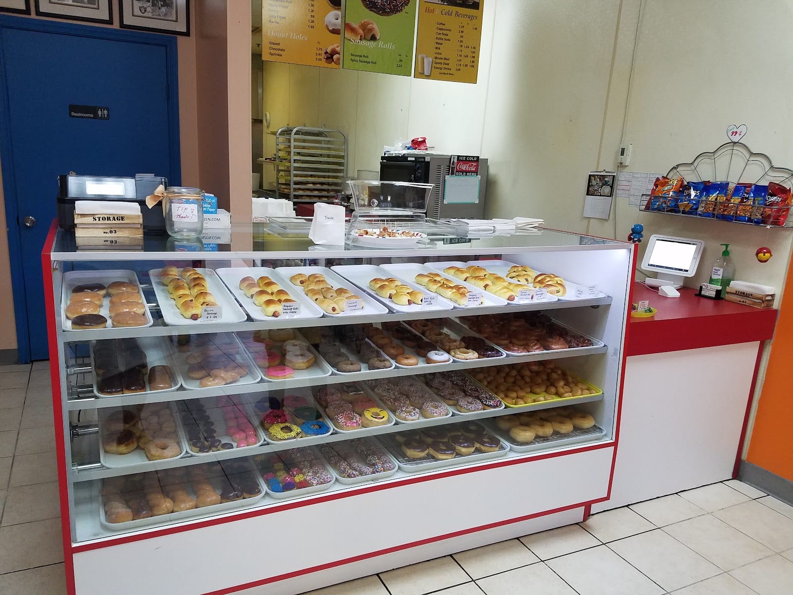 Hot & Creamy Donuts, photo 4