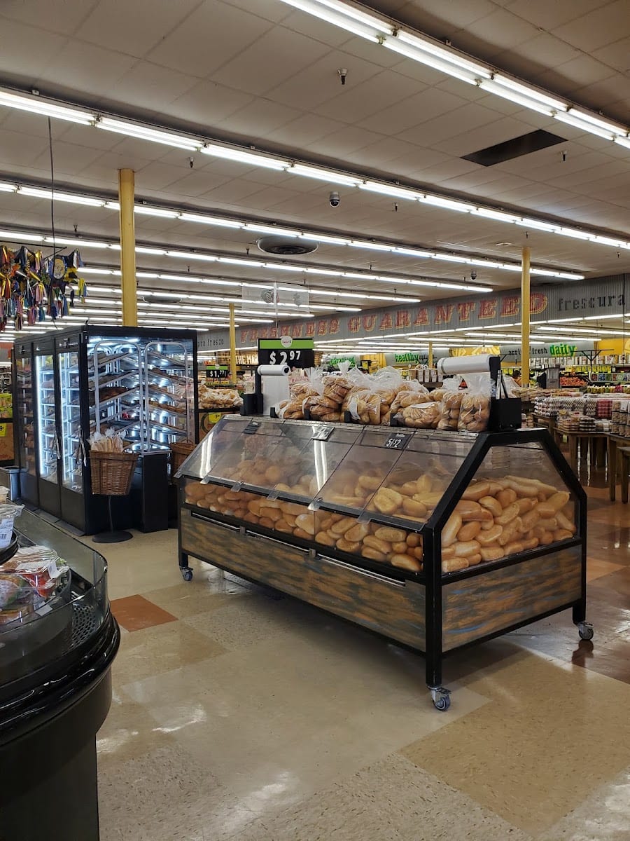 Fiesta Mart #3, photo 4