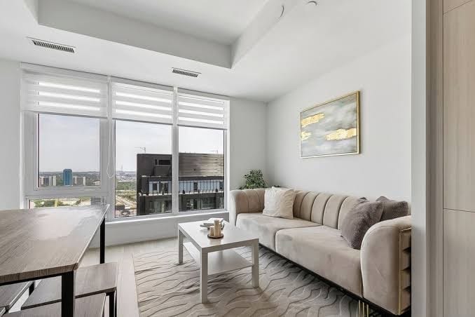 Stylish 2bed2bath| Parking | Gym | Sauna|4ppl