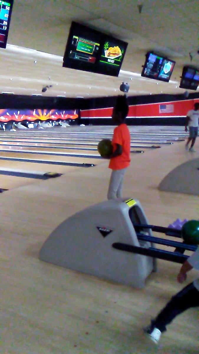 Lucky Strike Mobile, photo 2