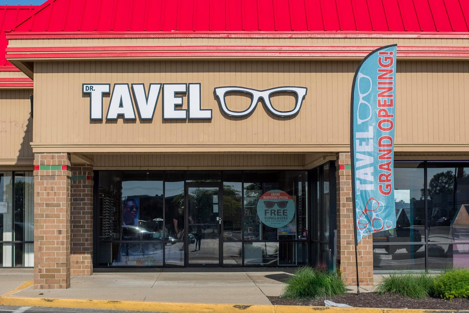 Dr. Tavel Family Eyecare, photo 2