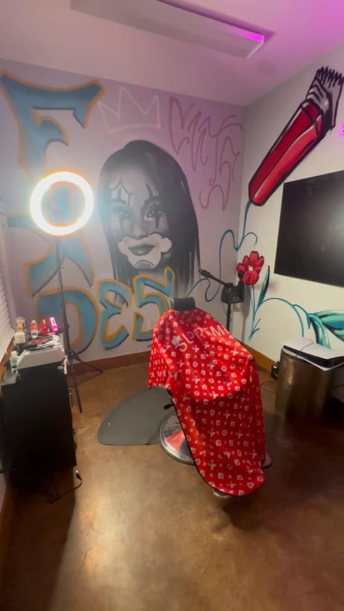 JAZZIE’S BARBERSHOP, photo 3