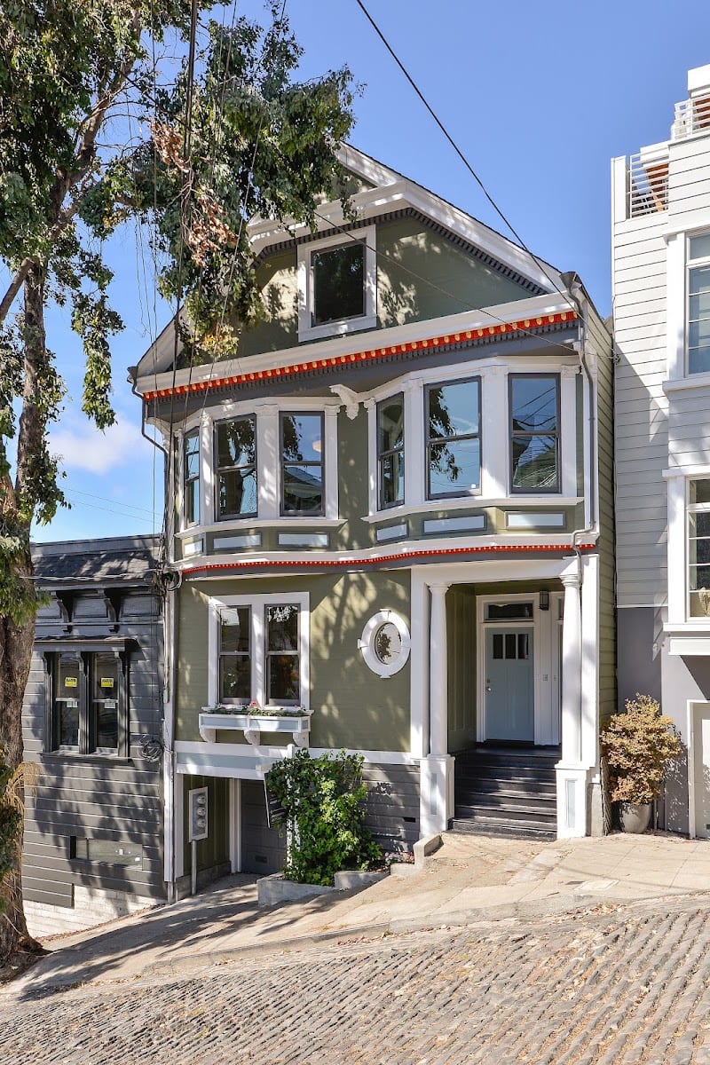 Joshua Lawrence | San Francisco Compass Real Estate