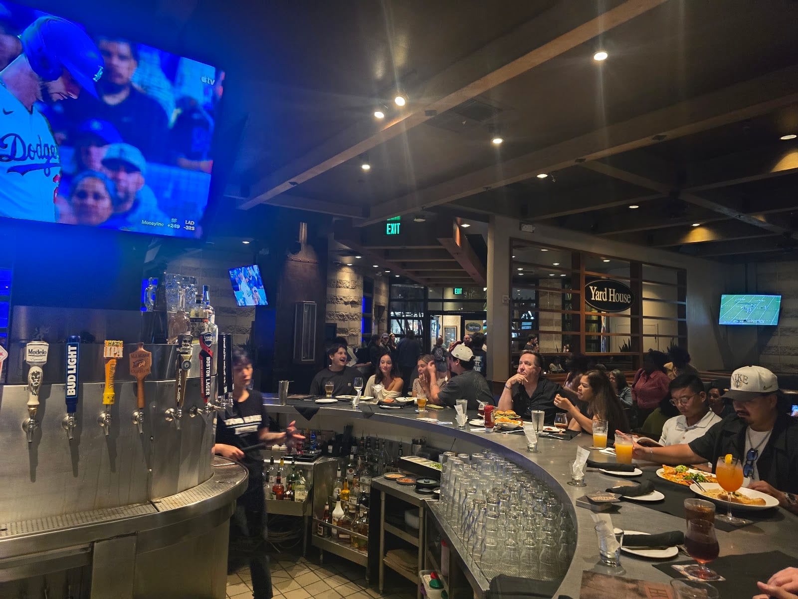 Yard House