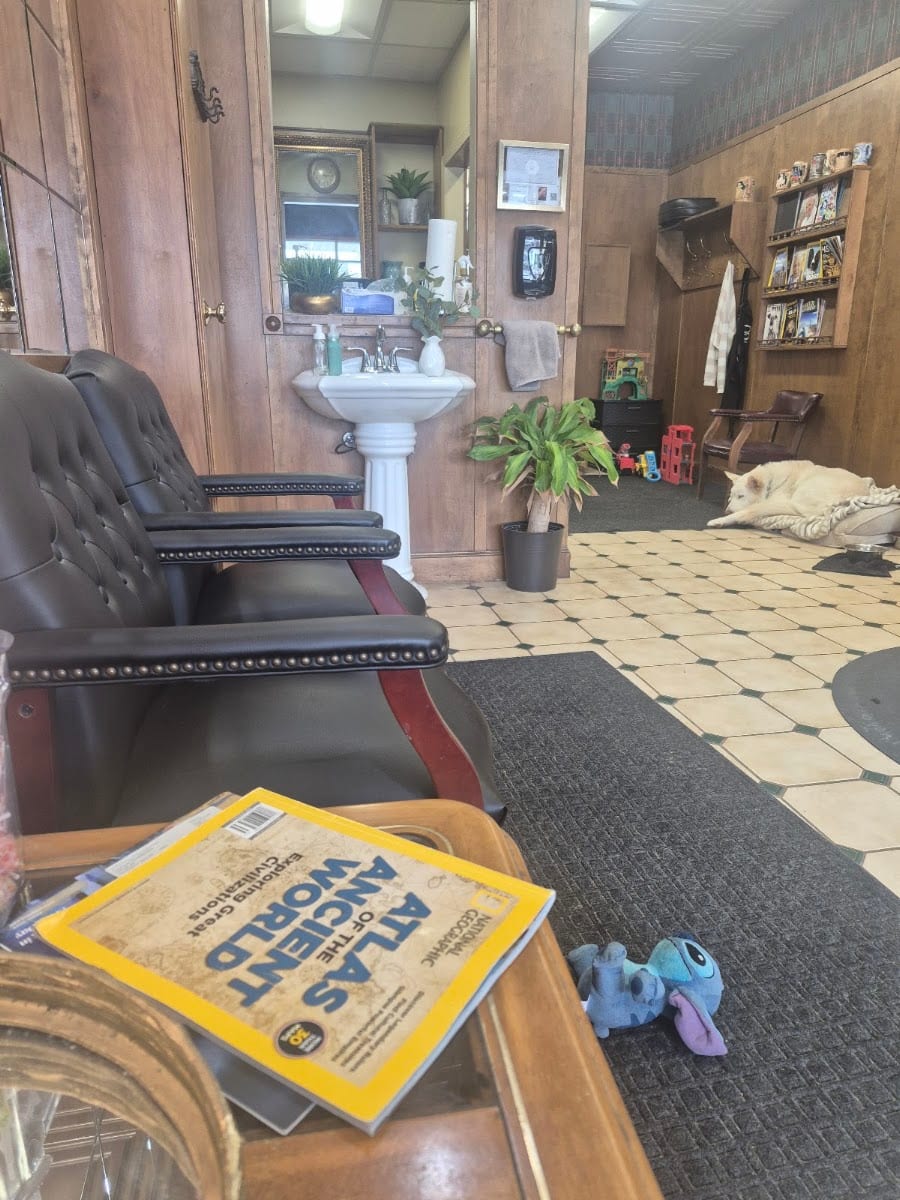 Doug's East Avenue Barber Shop, photo 3