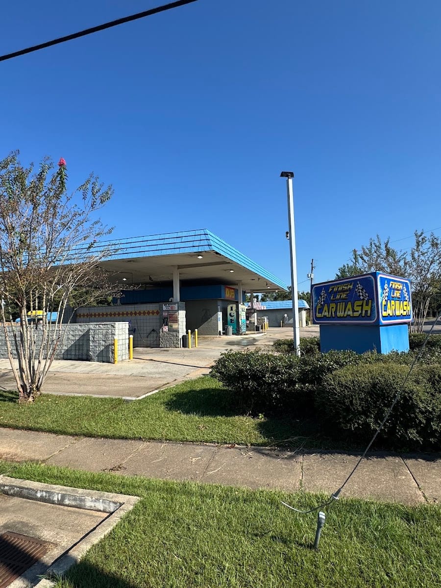 Finish Line Car Wash - Michael Blvd