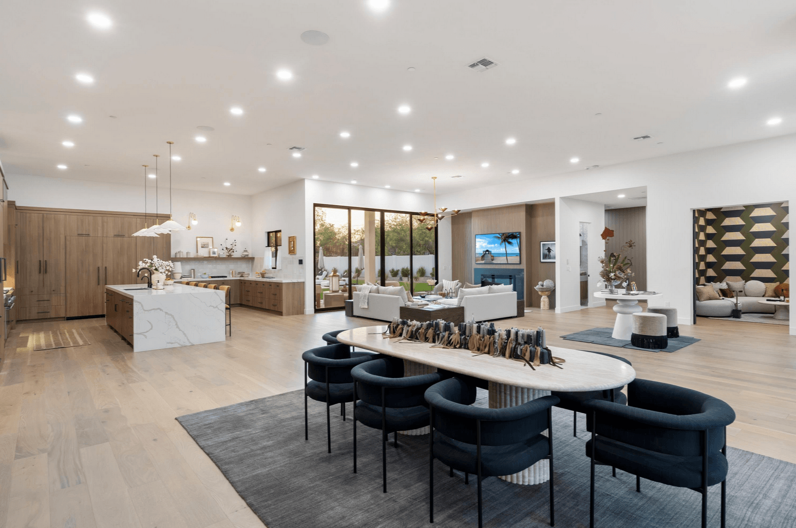 Aaron Benson - Realty One Group - ONEluxe - Scottsdale, Paradise Valley, Arcadia, PV - Luxury Realtor, photo 2