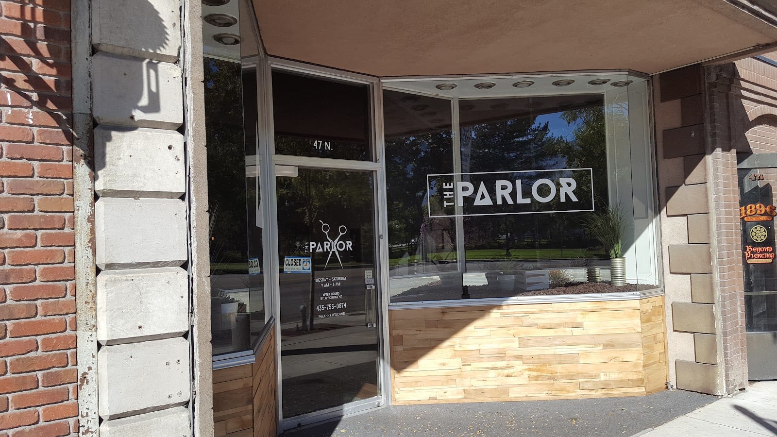 The Parlor, photo 3