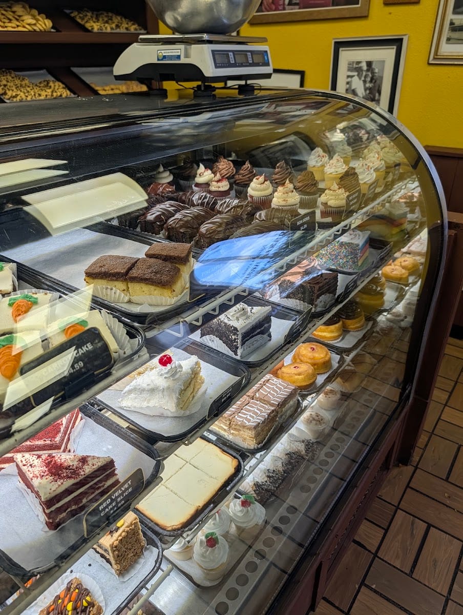 La Segunda Bakery and Cafe