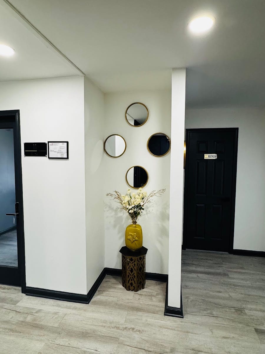 presidential salon suites, photo 2