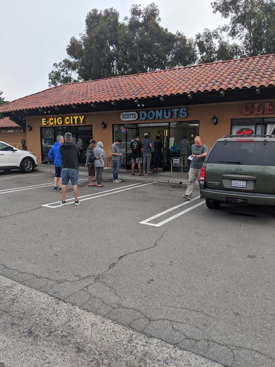 Scott's Donuts & Cafe