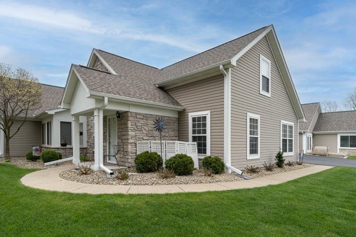 Antonio Carrillo at RE/MAX, photo 4