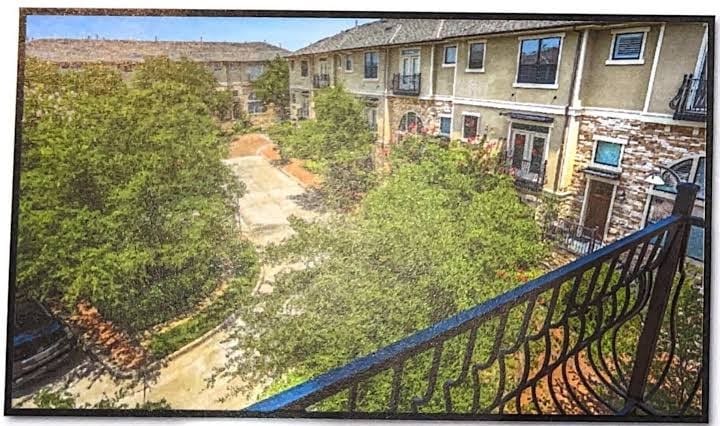 Luxury 1BR/1Bath Free Parking/Gym/Pool/Wifi - One-Bedroom Apartment