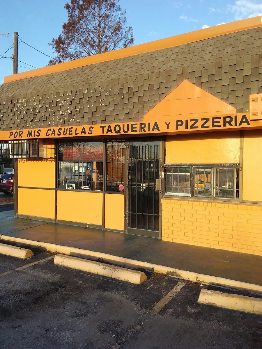 Por Mís Cazuelas Taqueria y Pizzeria