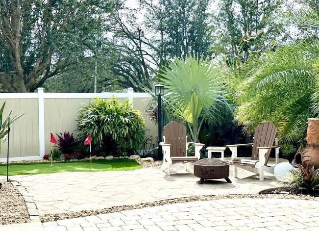Florida living at the Villas at Charleston Park