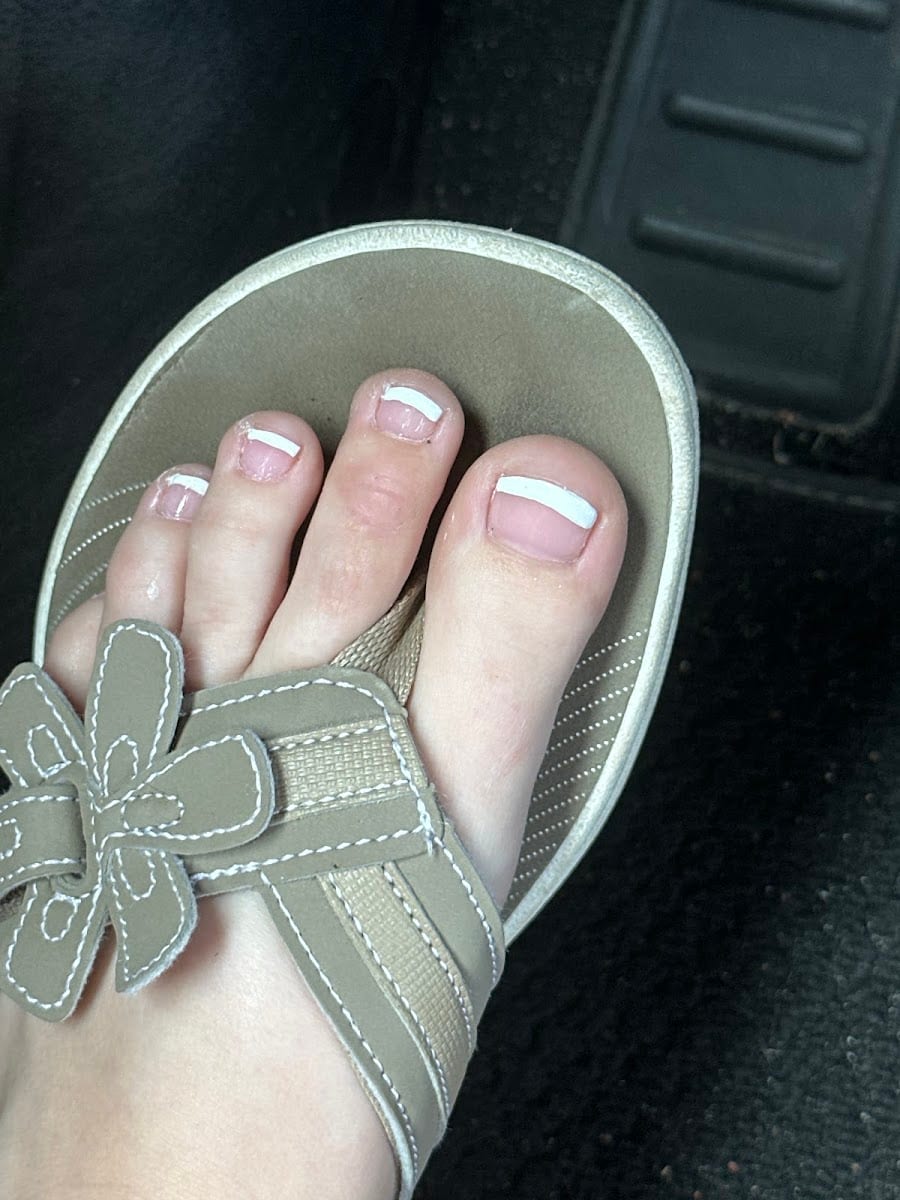 Lovely Nails M & T