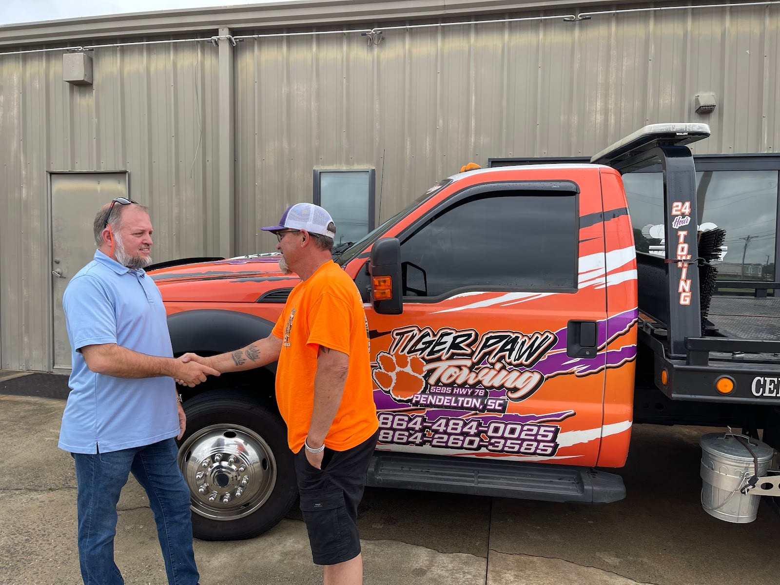 Tiger Paw Towing, photo 4