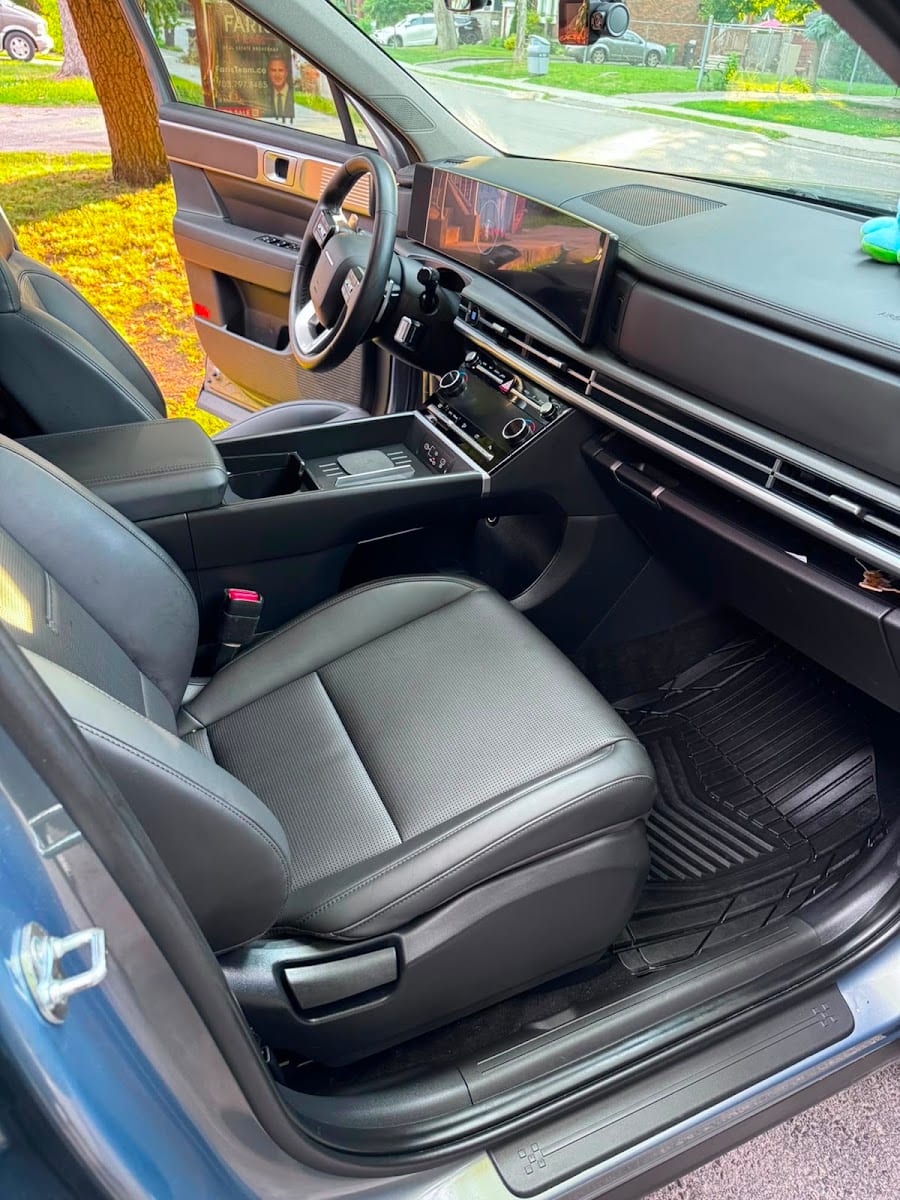 Mirror Promenade Car Detailing
