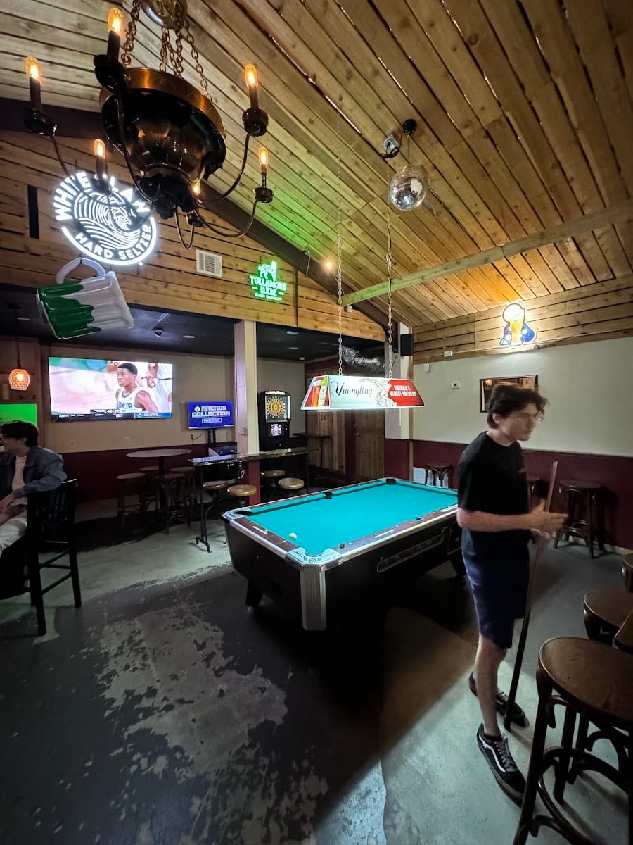 Hugh O’Connors, photo 2