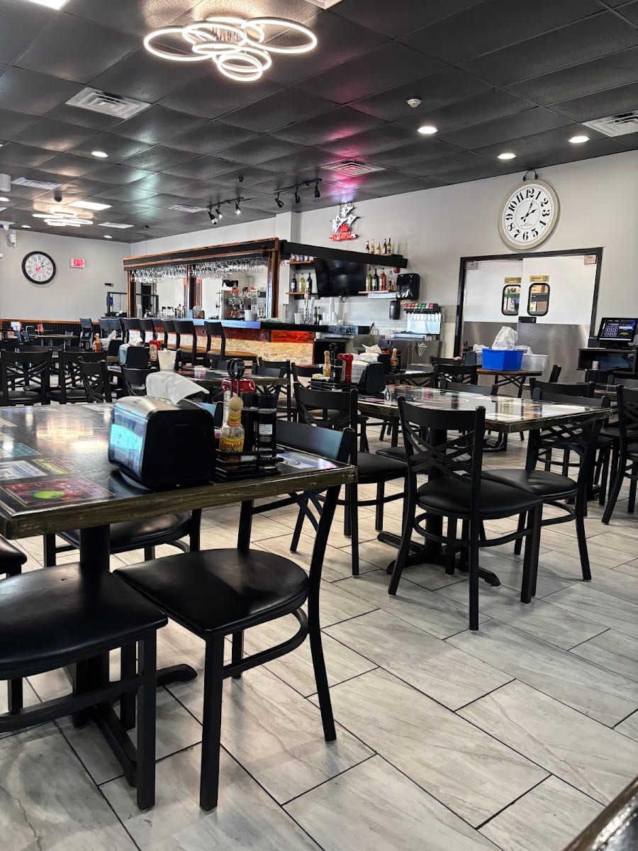 Alvaro's Family Restaurant, photo 2