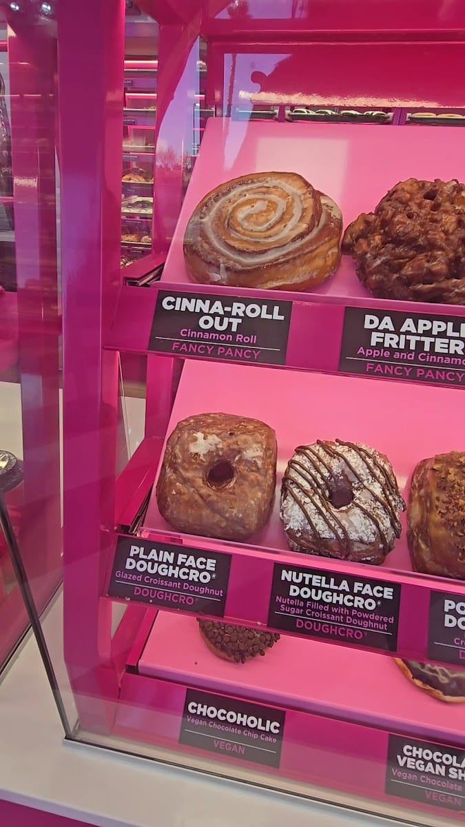 Pinkbox Doughnuts, photo 3