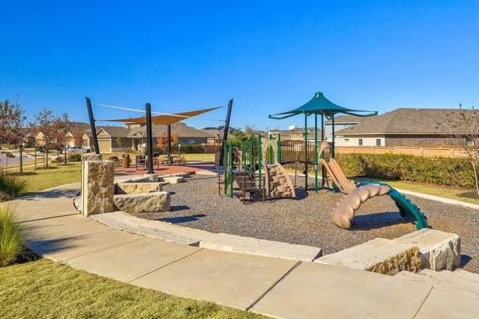 Near Kalahari, Cowboy Pool, Arcade, King Beds, Grill , Large Patio, Firepit
