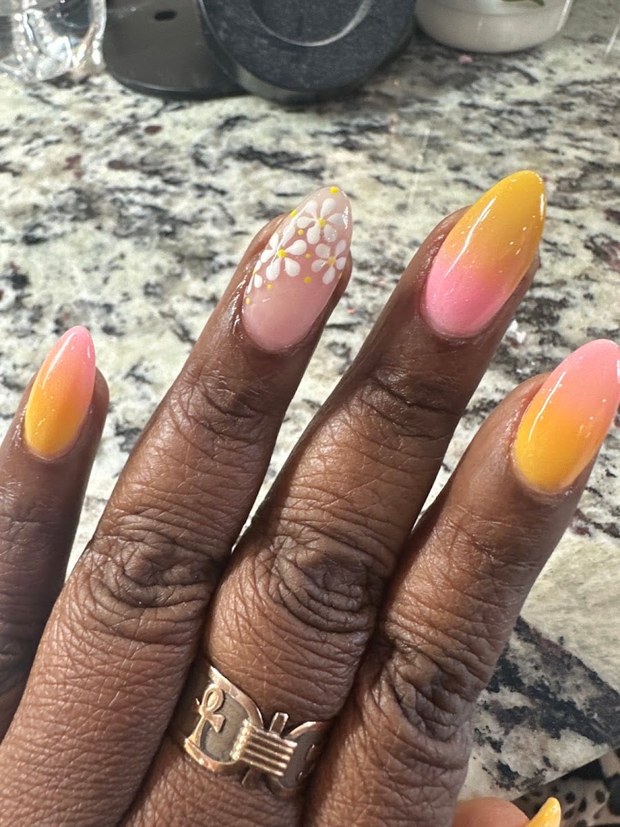 Valerian Nails and Spa