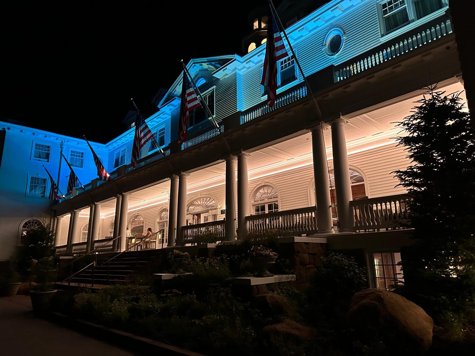 Patio @ The Stanley Hotel, photo 3