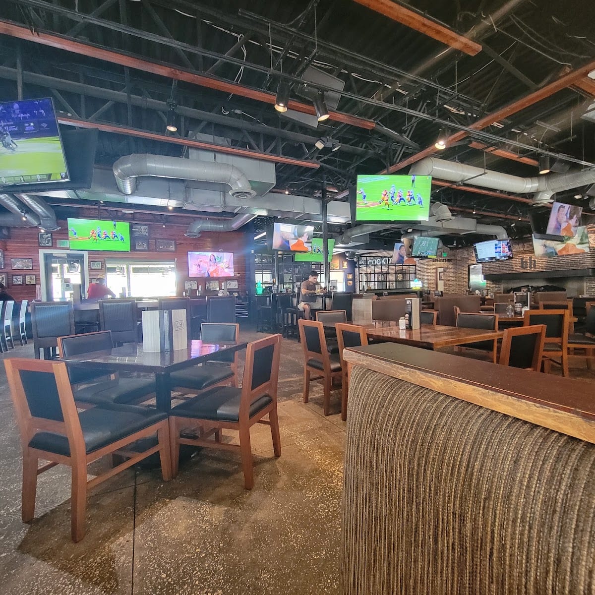 Brick House Tavern + Tap